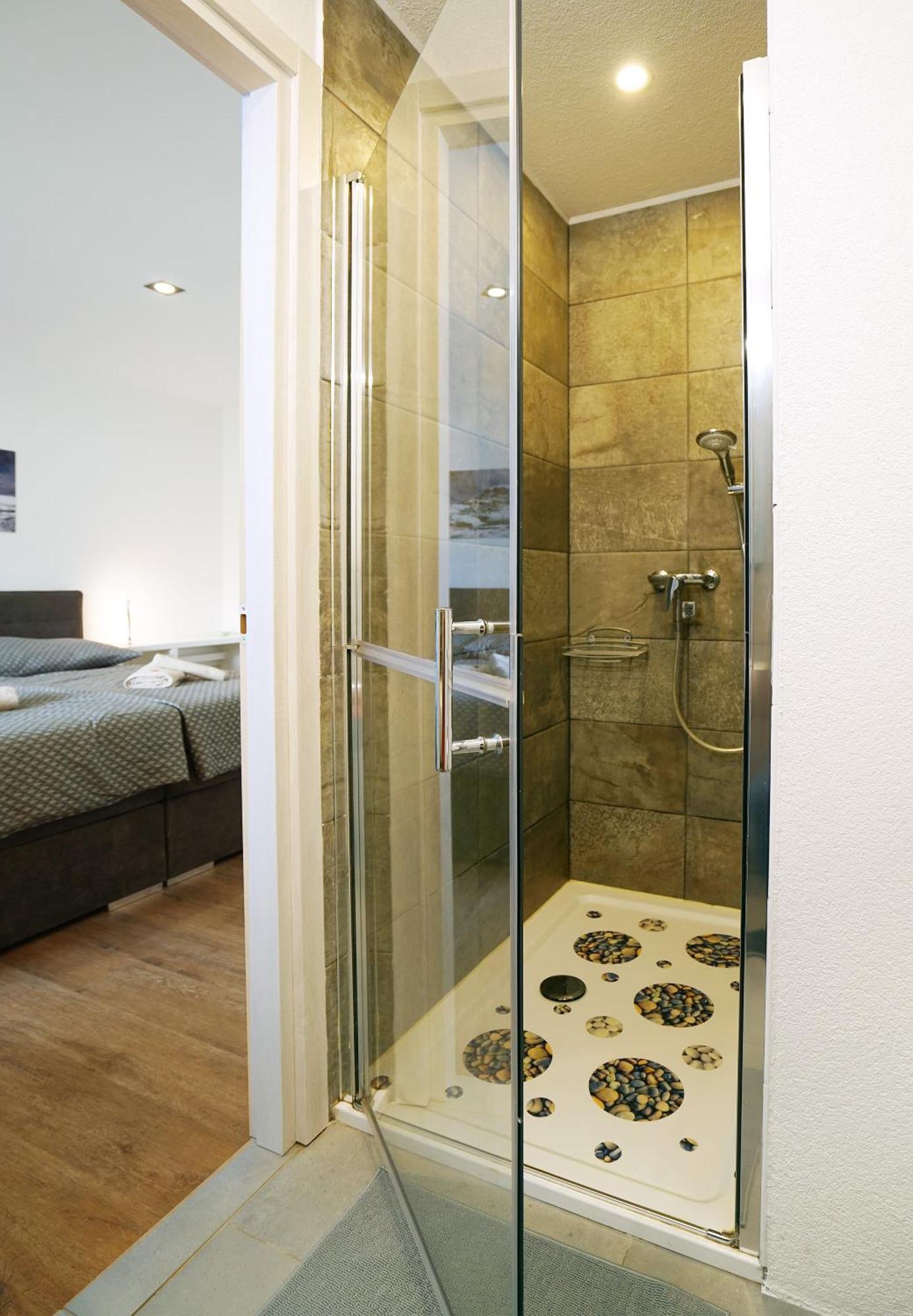 Be Easy In Selva Hotel Locarno Ngoại thất bức ảnh