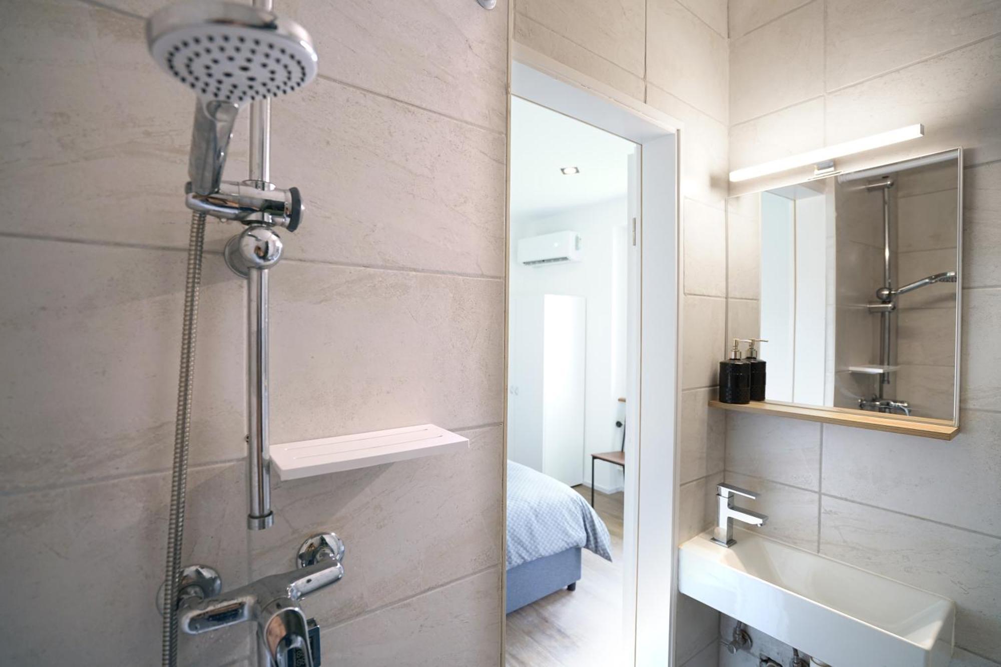 Be Easy In Selva Hotel Locarno Ngoại thất bức ảnh